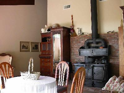 The Cottage in the Berkshires Bed and Breakfast, Stockbridge, Massachusetts, Pet Friendly, Romantic