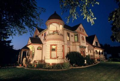 Historic Scanlan House Bed and Breakfast Inn, Lanesboro, Minnesota