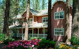 Apples Bed & Breakfast Inn, Big Bear Lake, California