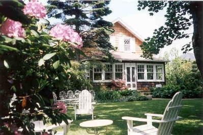 Tranquility and privacy, with proximity to all the attractions in East Hampton.