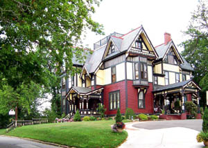 Colonel Taylor Inn B&B and Gift Shop