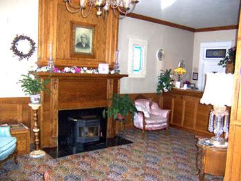 Royal Carriage Bed & Breakfast Inn, Jamestown, California