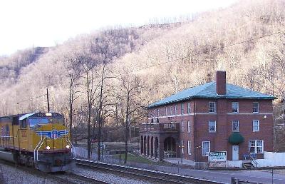 Historic Coal Heritage Trail Inn seen on HGTV!, Landgraff, West Virginia, Pet Friendly
