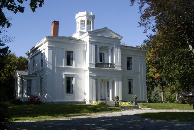 The White House Inn built in 1840 and placed on the National Register of Historic Places