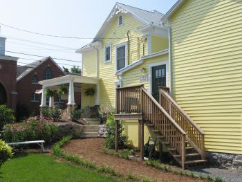 Primrose House Gift Shop & Guest Cottage, Dayton, Virginia