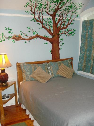 Example of one of our Queen Suites
